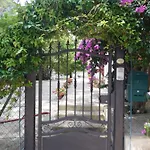 La Bouganville *