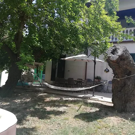 La Bouganville Panzió Macerata